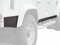 Land Rover Defender 110 (1983-2016) Schwellerschutz / Schwarz - Von Front Runner